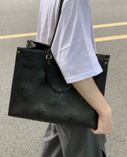 Louis Vuitton / LV Onthego M45653 size:25*19*11.5cm photo review